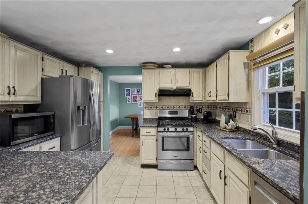 39 Whispering Pines Property Photo 14