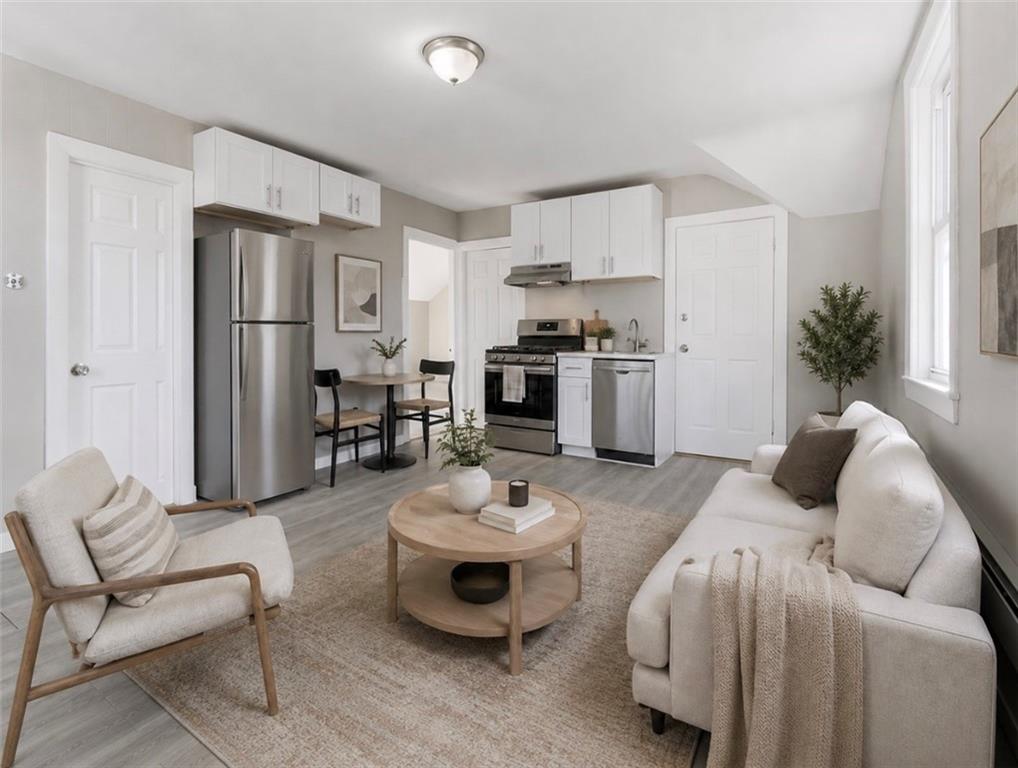 35 Gray Street Property Photo 11
