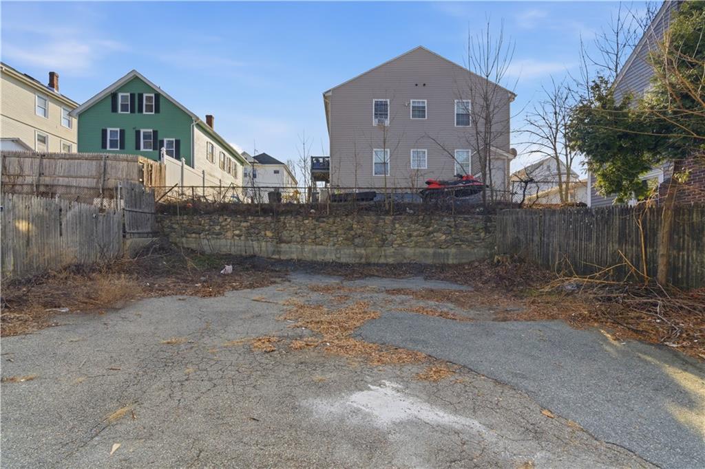 35 Gray Street Property Photo 21