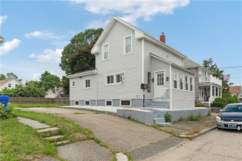 179 Woodward Avenue Property Photo 2