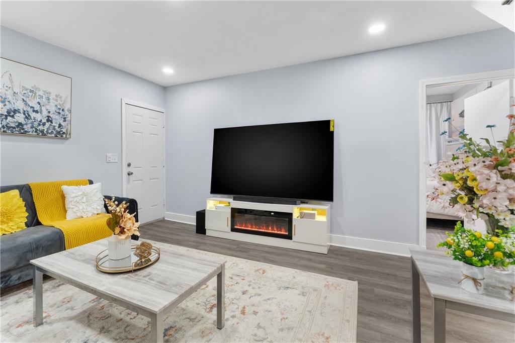 179 Woodward Avenue Property Photo 7