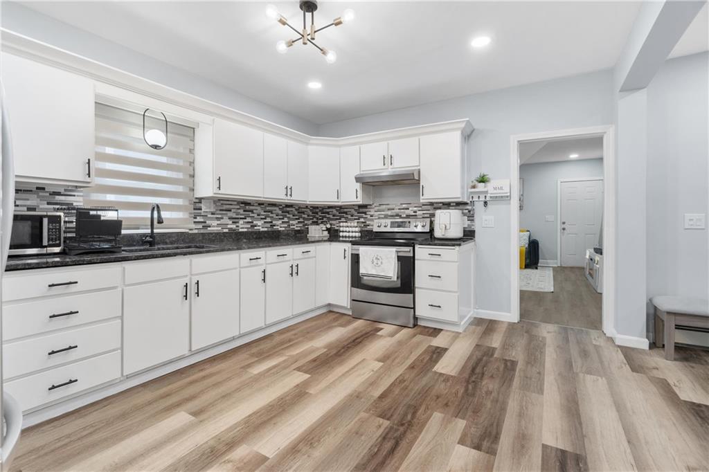 179 Woodward Avenue Property Photo 14