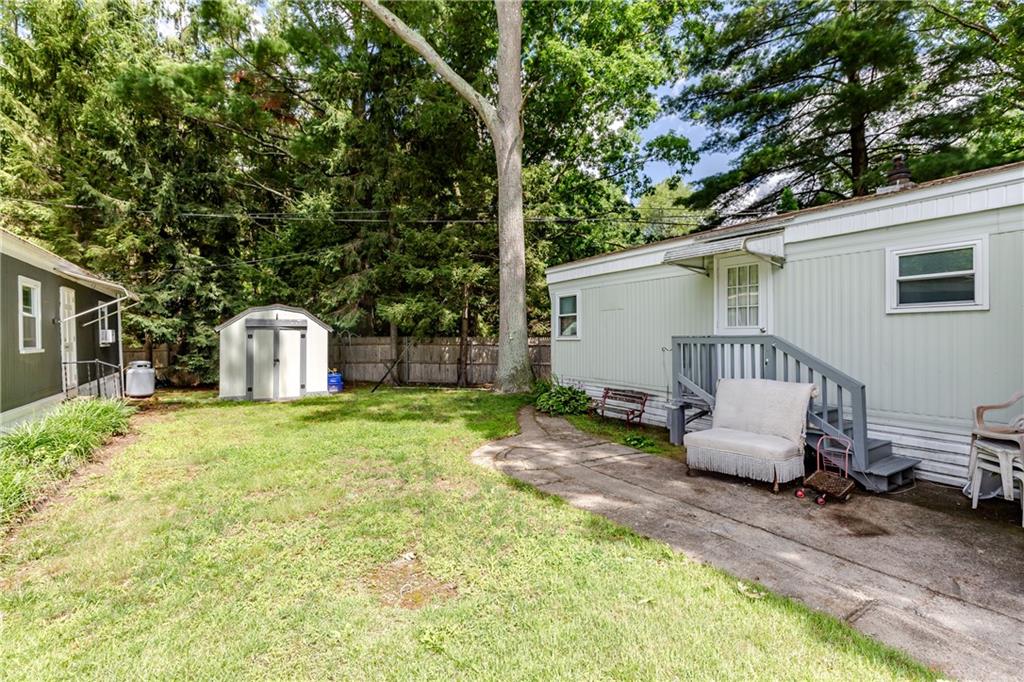 18 Helen Drive Property Photo 6