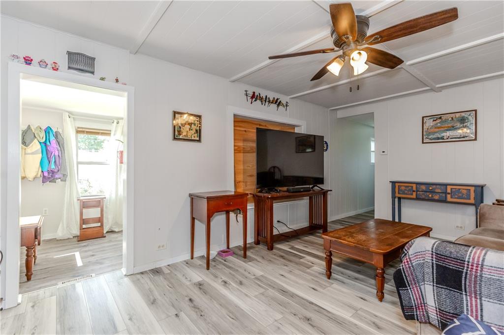 18 Helen Drive Property Photo 10