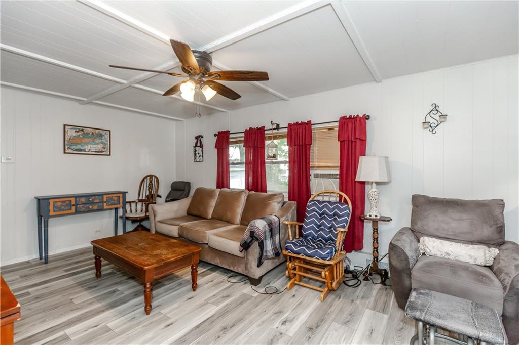 18 Helen Drive Property Photo 11