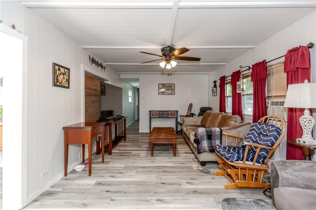 18 Helen Drive Property Photo 12