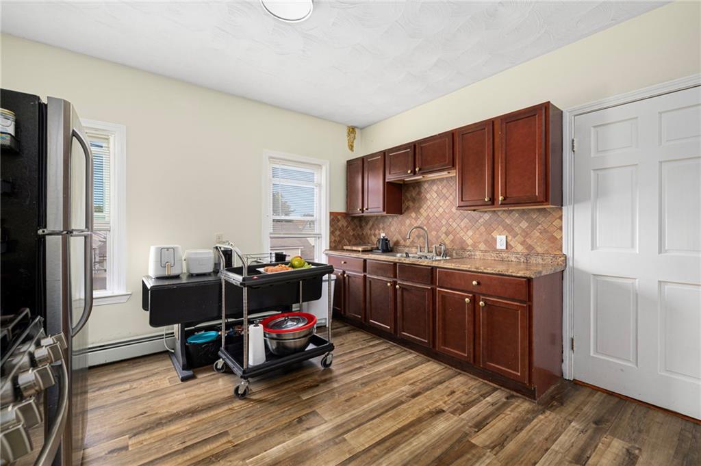 750 Dyer Avenue Property Photo 31
