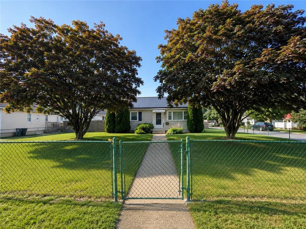 52 Tiffany Street Property Photo 3