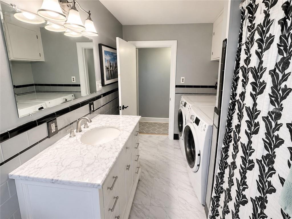 52 Tiffany Street Property Photo 27