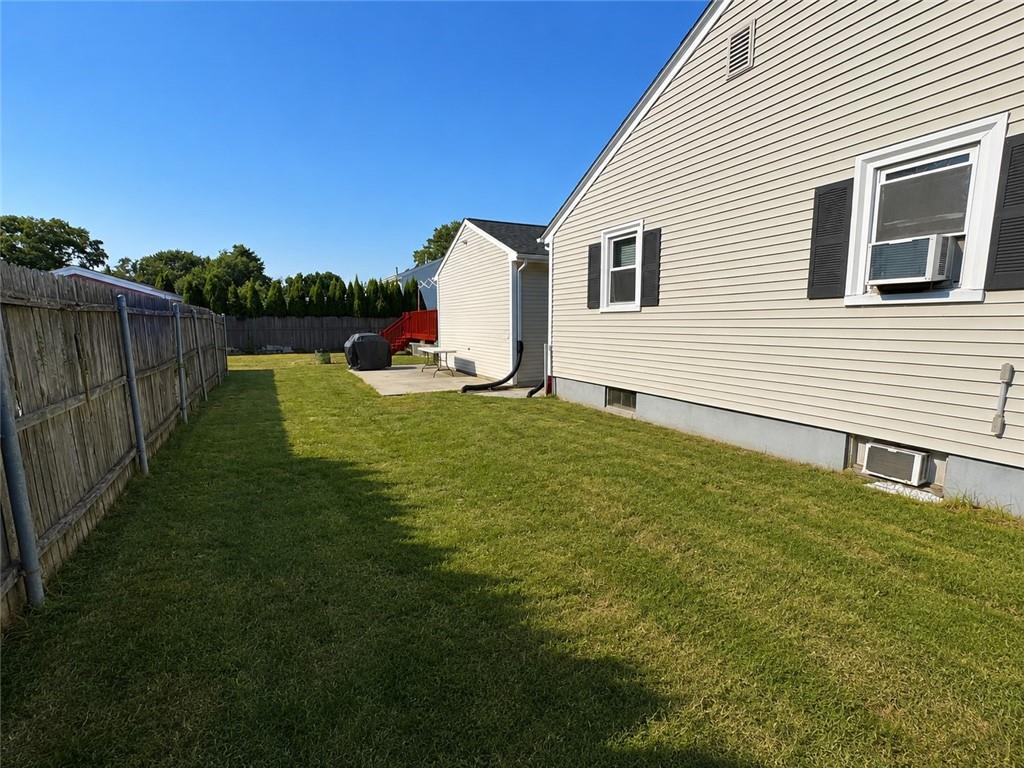 52 Tiffany Street Property Photo 35