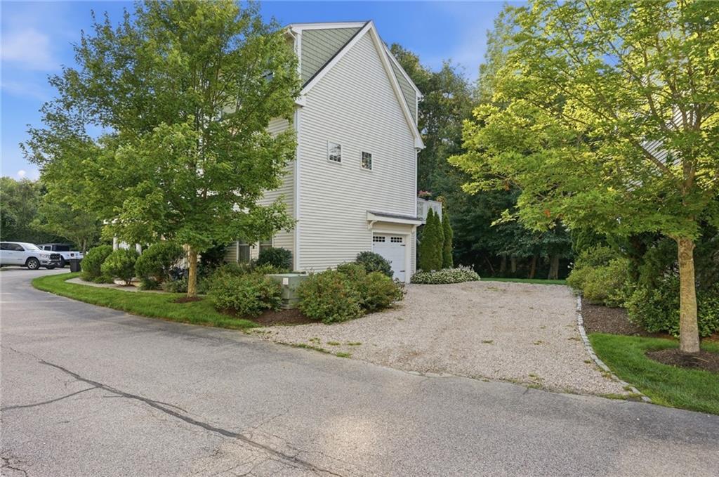 12 Park Avenue Unit 8 Property Photo 2