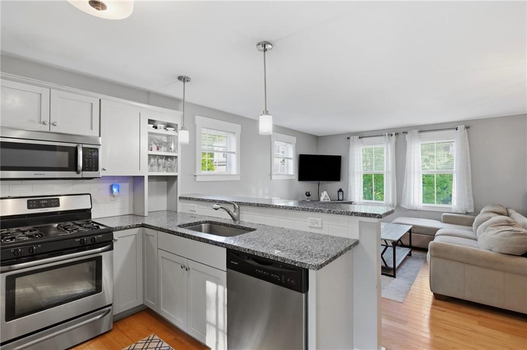 12 Park Avenue Unit 8 Property Photo 8
