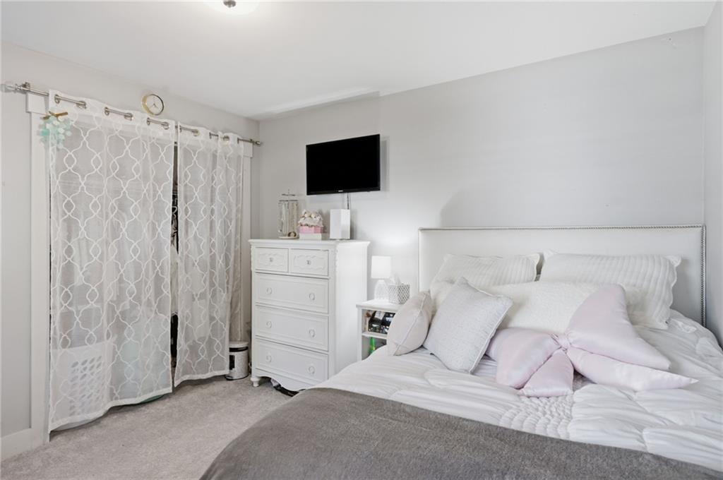 12 Park Avenue Unit 8 Property Photo 28