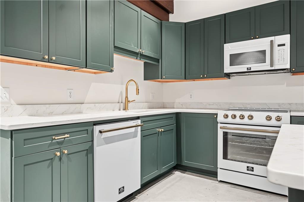 905 North Main Street Unit 101 Property Photo 8