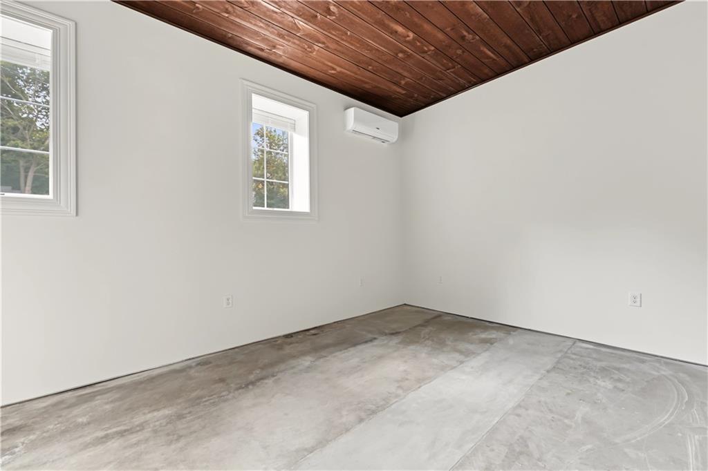 905 North Main Street Unit 101 Property Photo 15
