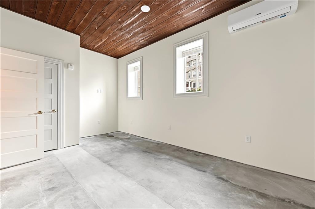 905 North Main Street Unit 101 Property Photo 16
