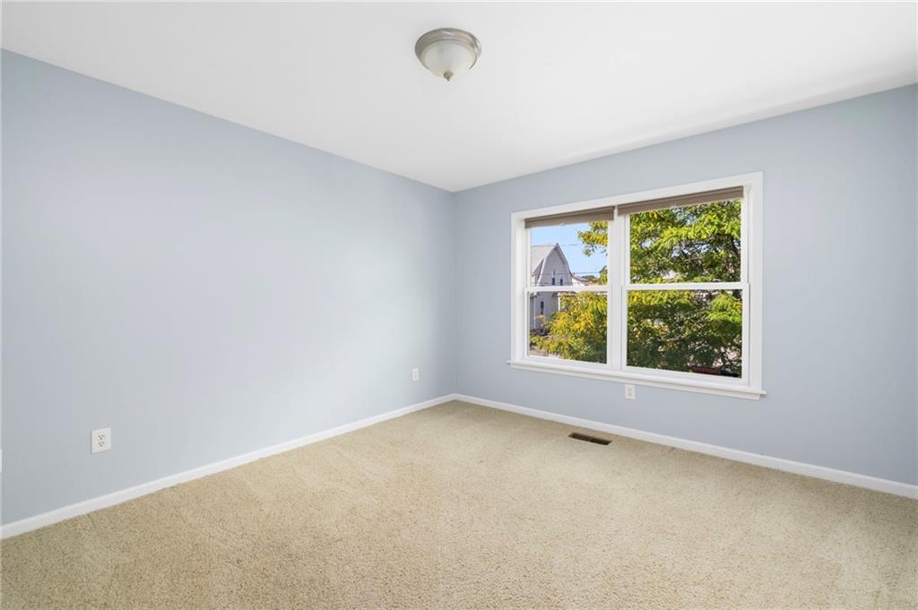75 James Street Property Photo 27