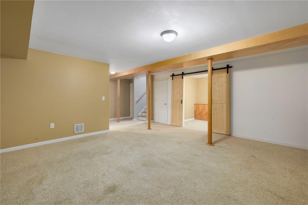75 James Street Property Photo 34
