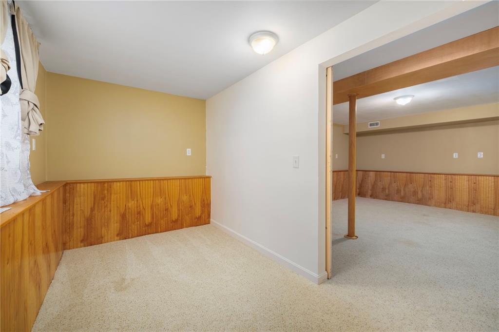75 James Street Property Photo 35
