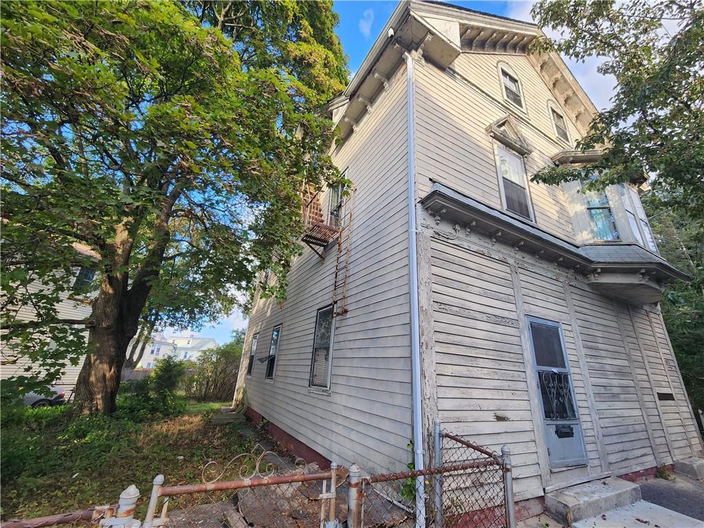 873 Douglas Avenue Property Photo 1