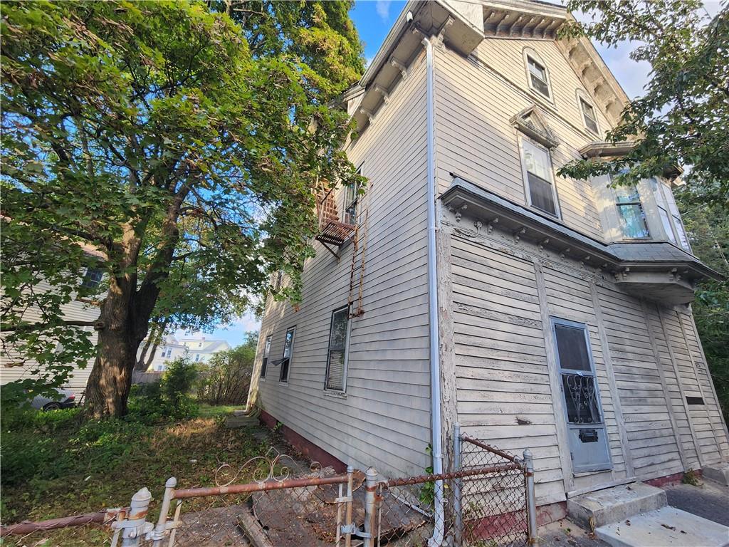 873 Douglas Avenue Property Photo 2