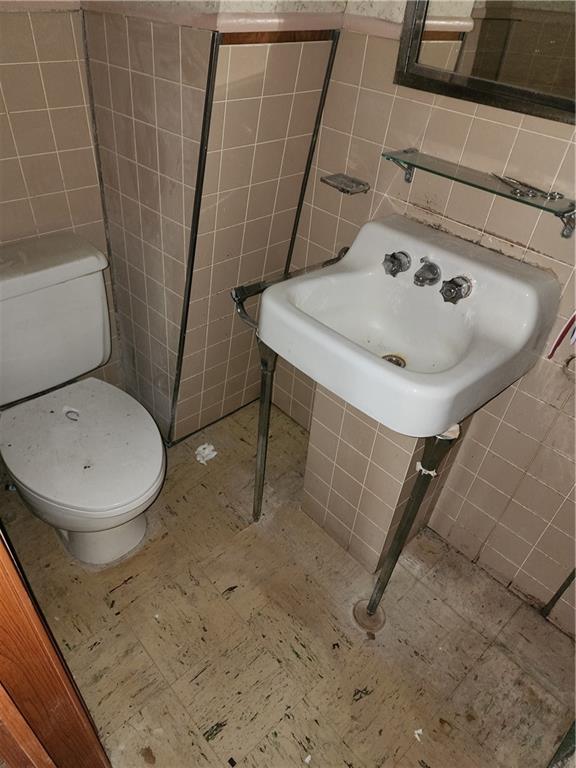 873 Douglas Avenue Property Photo 13