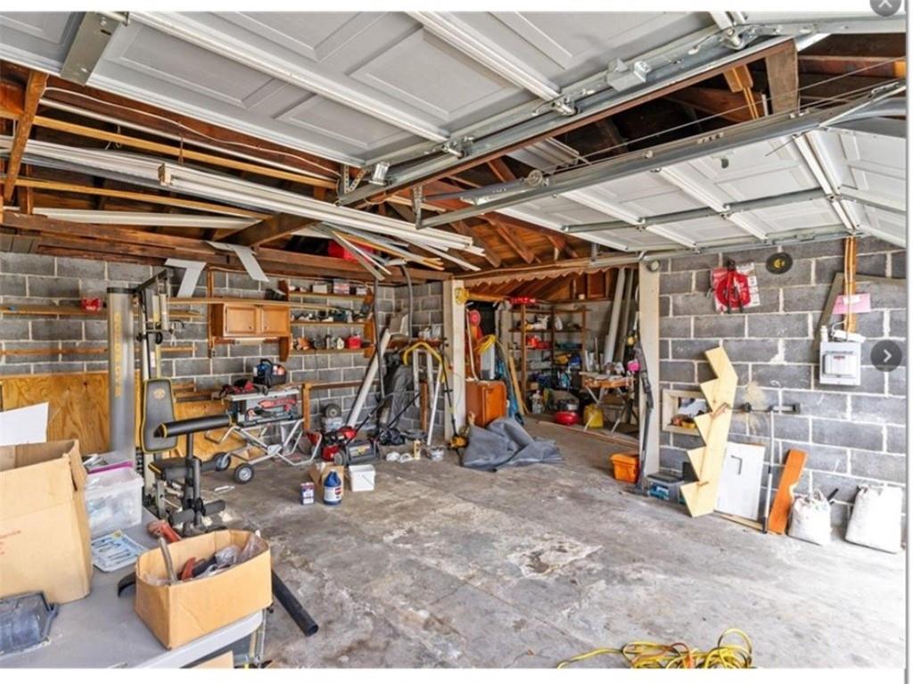 1022 Charles Street Property Photo 11