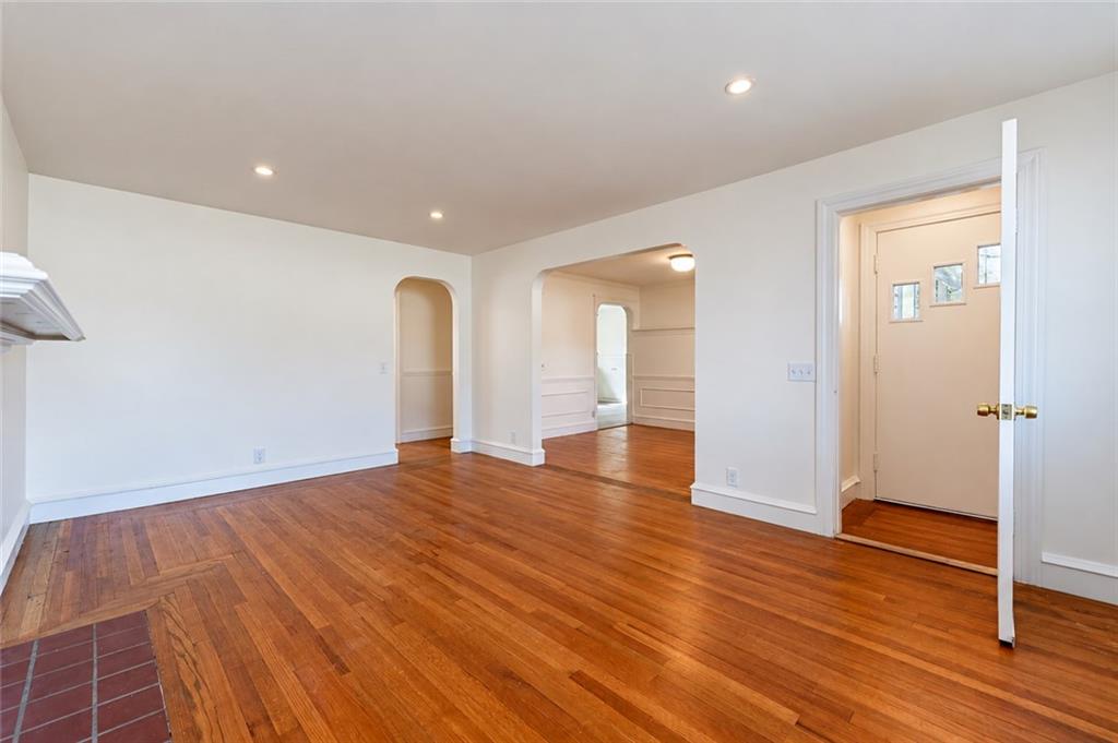 107 Fuller Street Property Photo 6