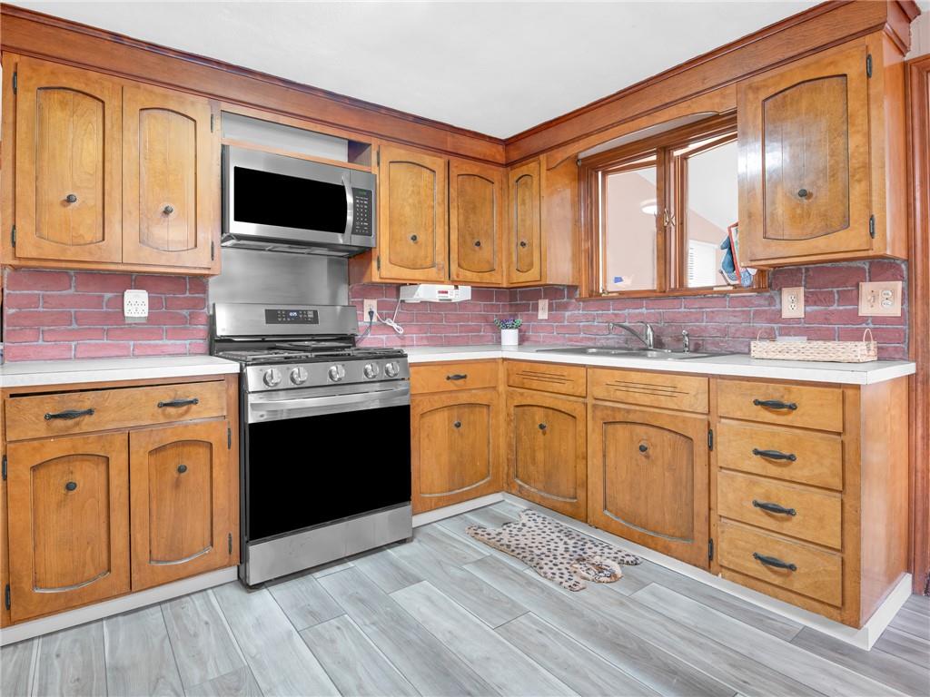 73 Salix Street Property Photo 11