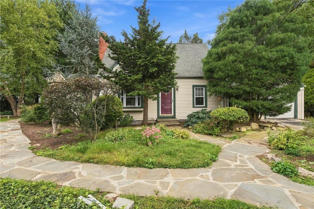 2 Elton Circle Property Photo 1