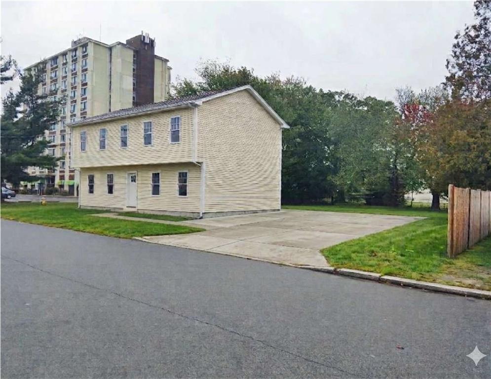 46 Irving Avenue Property Photo 2