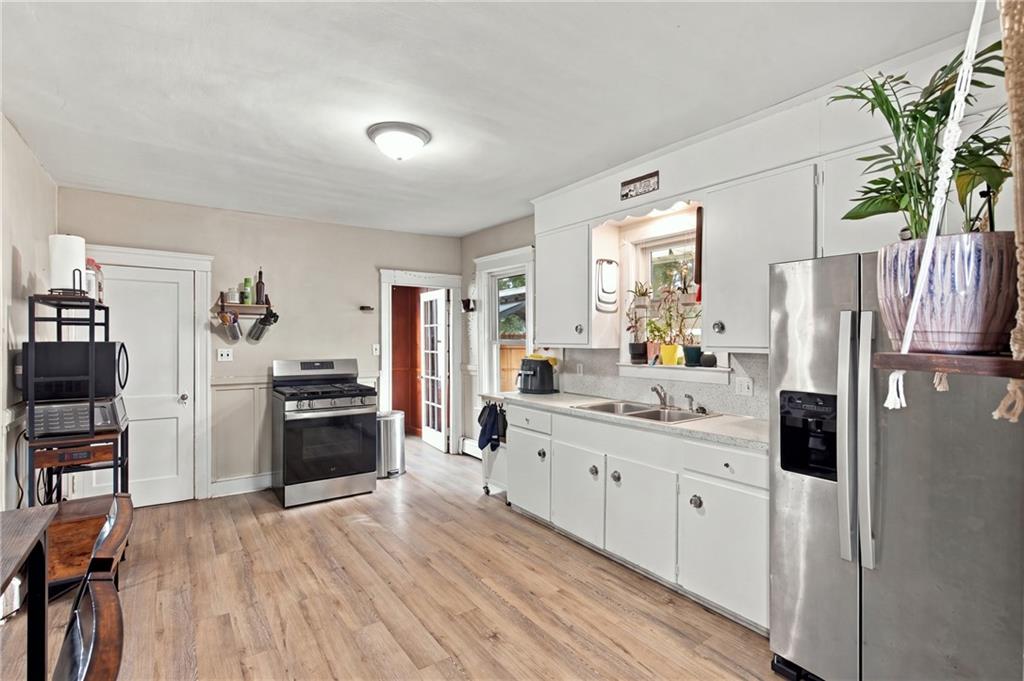 297 Burnside Avenue Property Photo 3
