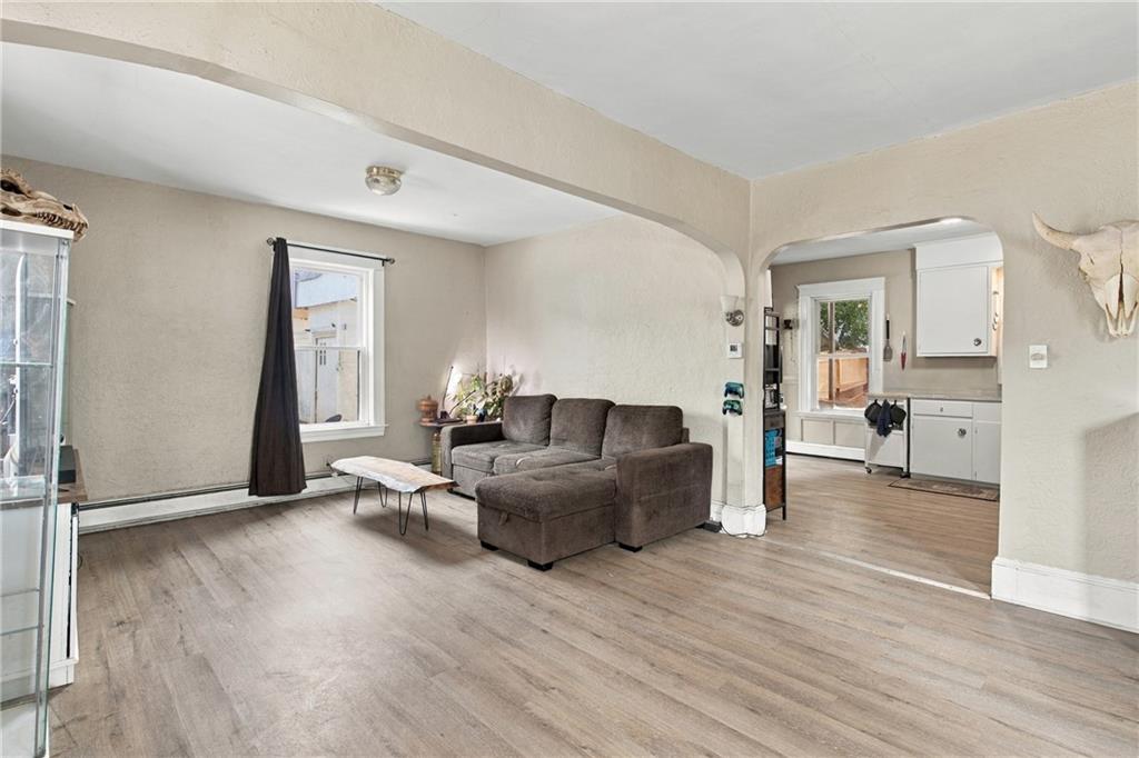 297 Burnside Avenue Property Photo 6
