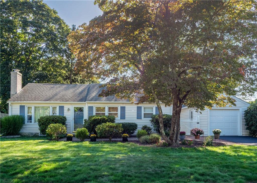 54 Grasslands Road Property Photo 1