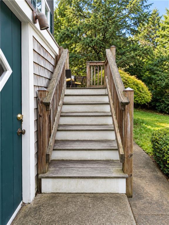 307 Slocum Road Property Photo 6