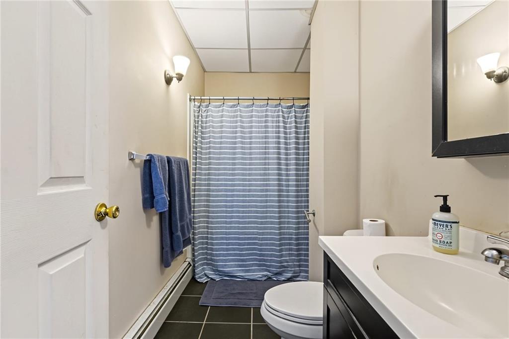 211 Carpenter Street Property Photo 8