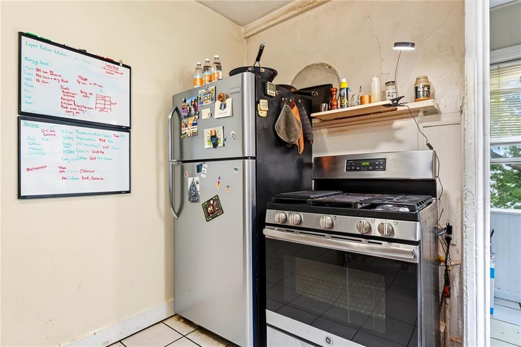 211 Carpenter Street Property Photo 21