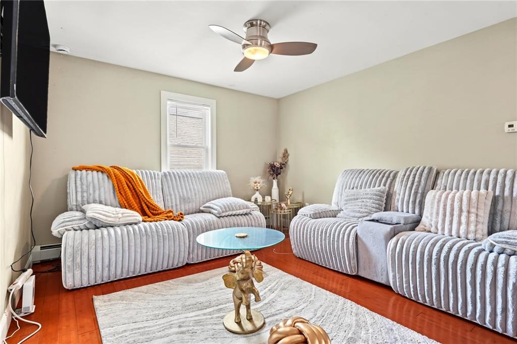 211 Carpenter Street Property Photo 23