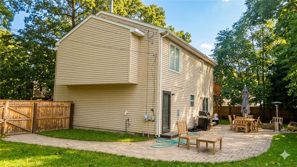 200 Bend Street Property Photo 29