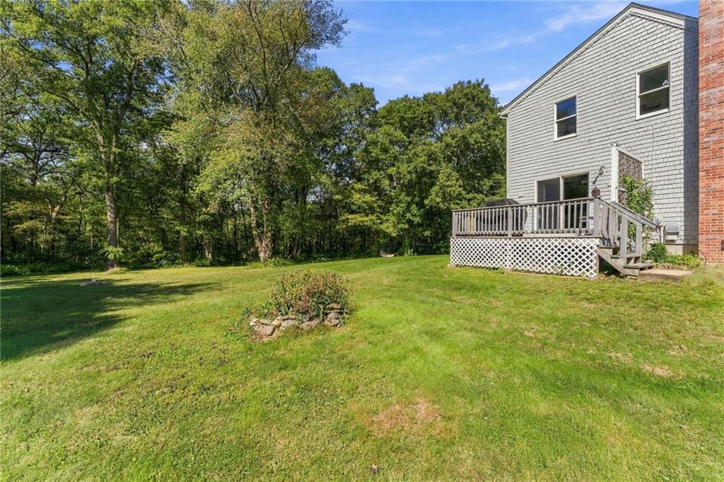 10 Erin Drive Property Photo 4