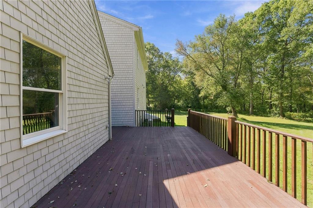 10 Erin Drive Property Photo 6