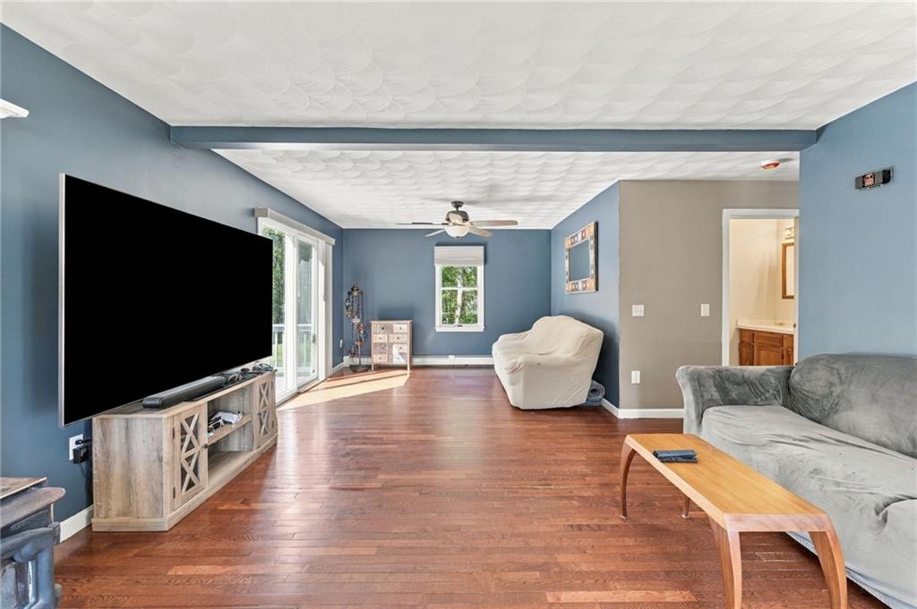 10 Erin Drive Property Photo 11