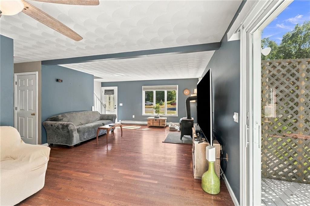 10 Erin Drive Property Photo 14