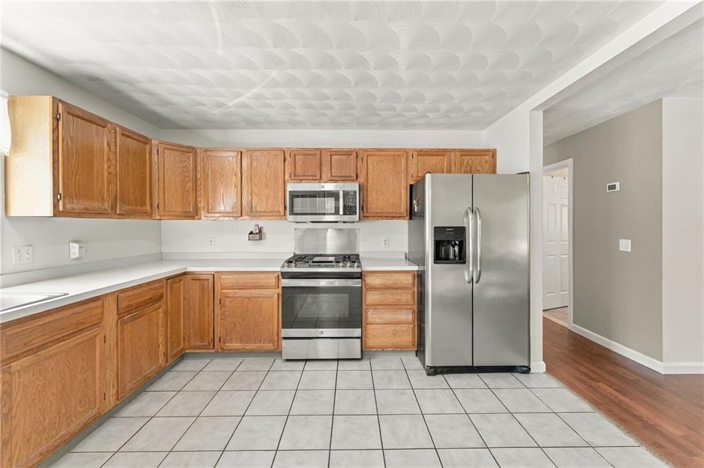 10 Erin Drive Property Photo 16