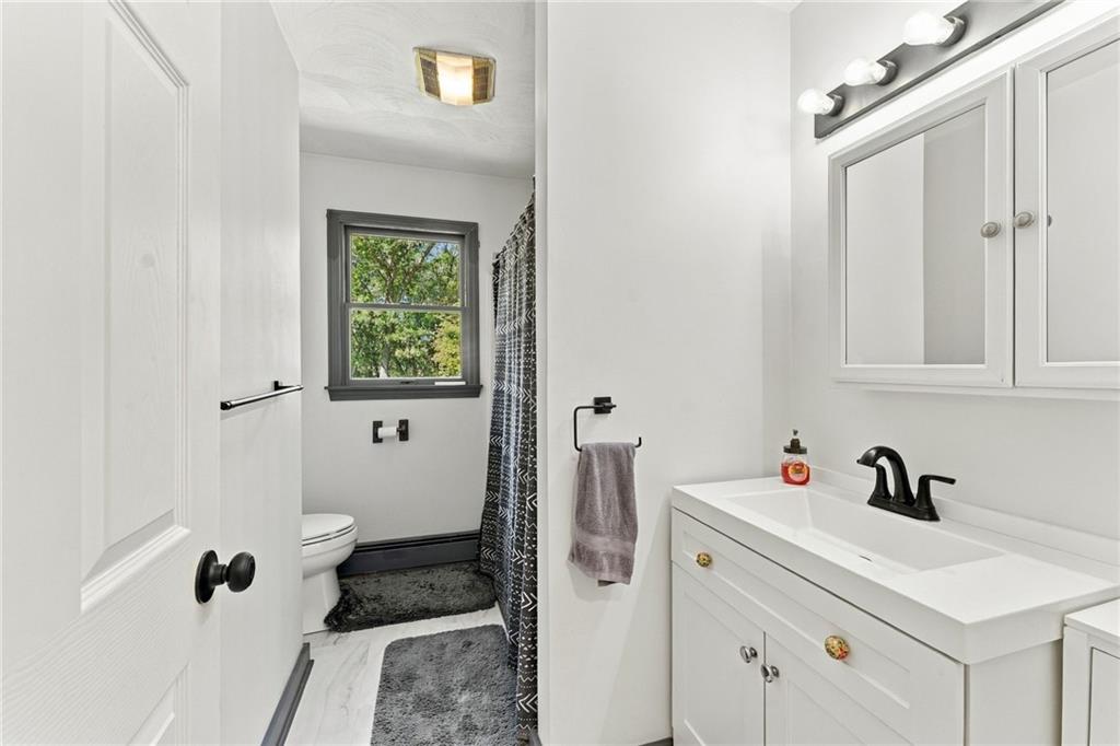 10 Erin Drive Property Photo 35