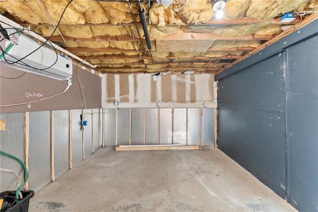 10 Erin Drive Property Photo 38