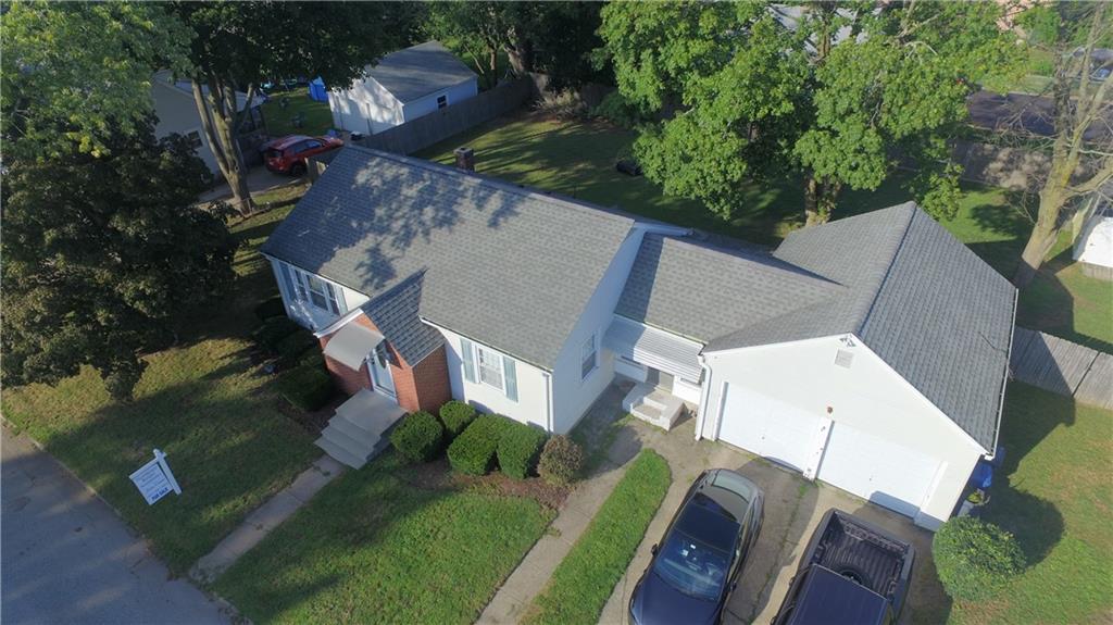 456 Elm Street Property Photo 7