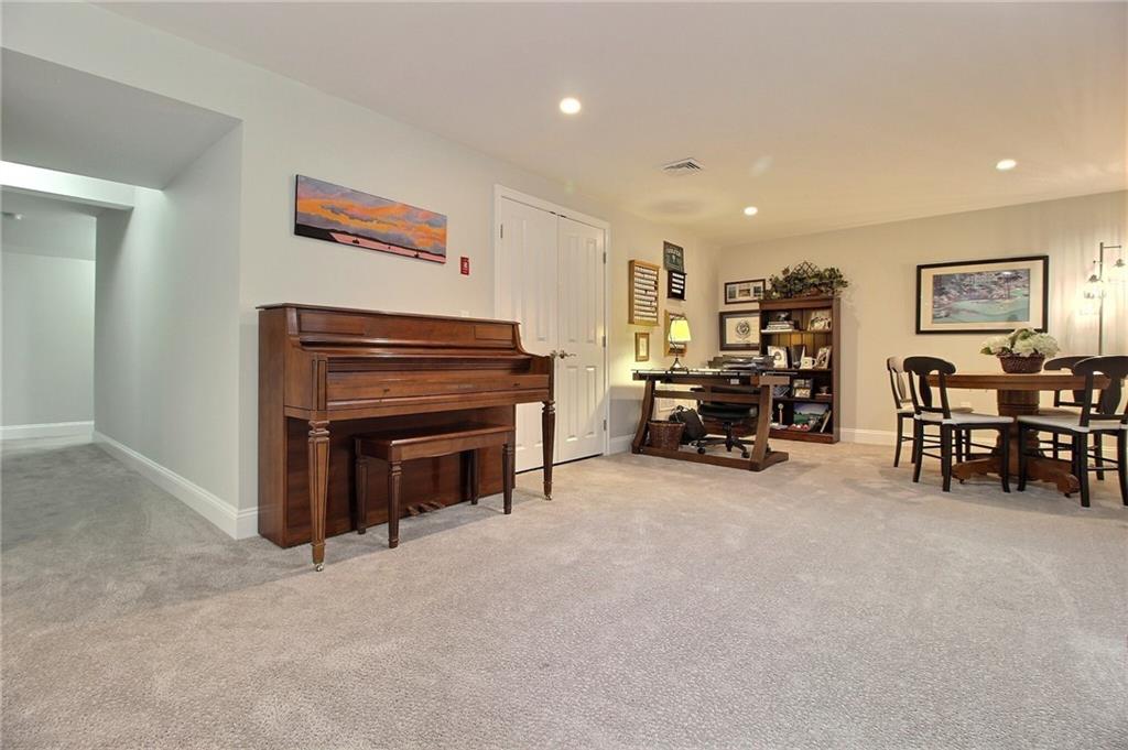 6 Bridgette Lane Property Photo 35