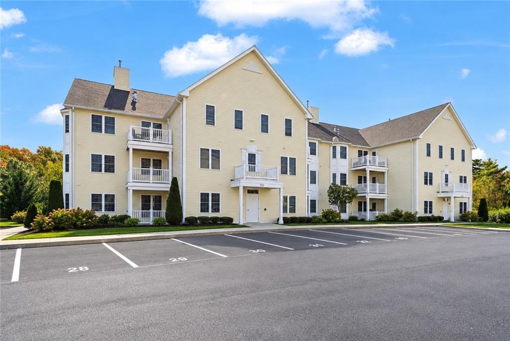 20 Saw Mill Drive Unit 201 Property Photo 1