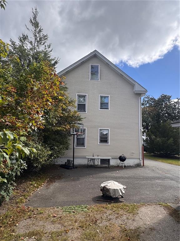 71 Rowe Avenue Property Photo 5